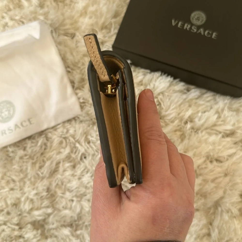 Versace Tan Leather Small Wallet - Picture 5 of 8